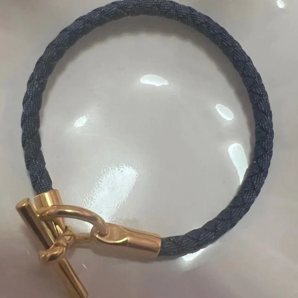 Hermes Glenan Bracelet Orange Box with Black Ribbon worn once or twice - Picture 2 of 4